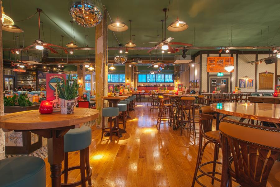 Whole Venue at Revolucion de Cuba Reading in Reading